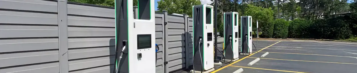 Outdoor touchscreen monitors
